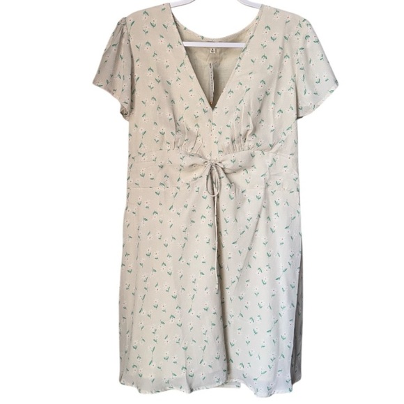 Earthbound dress large new Beige Green Floral Pattern cinched lined garden girl - Picture 1 of 5